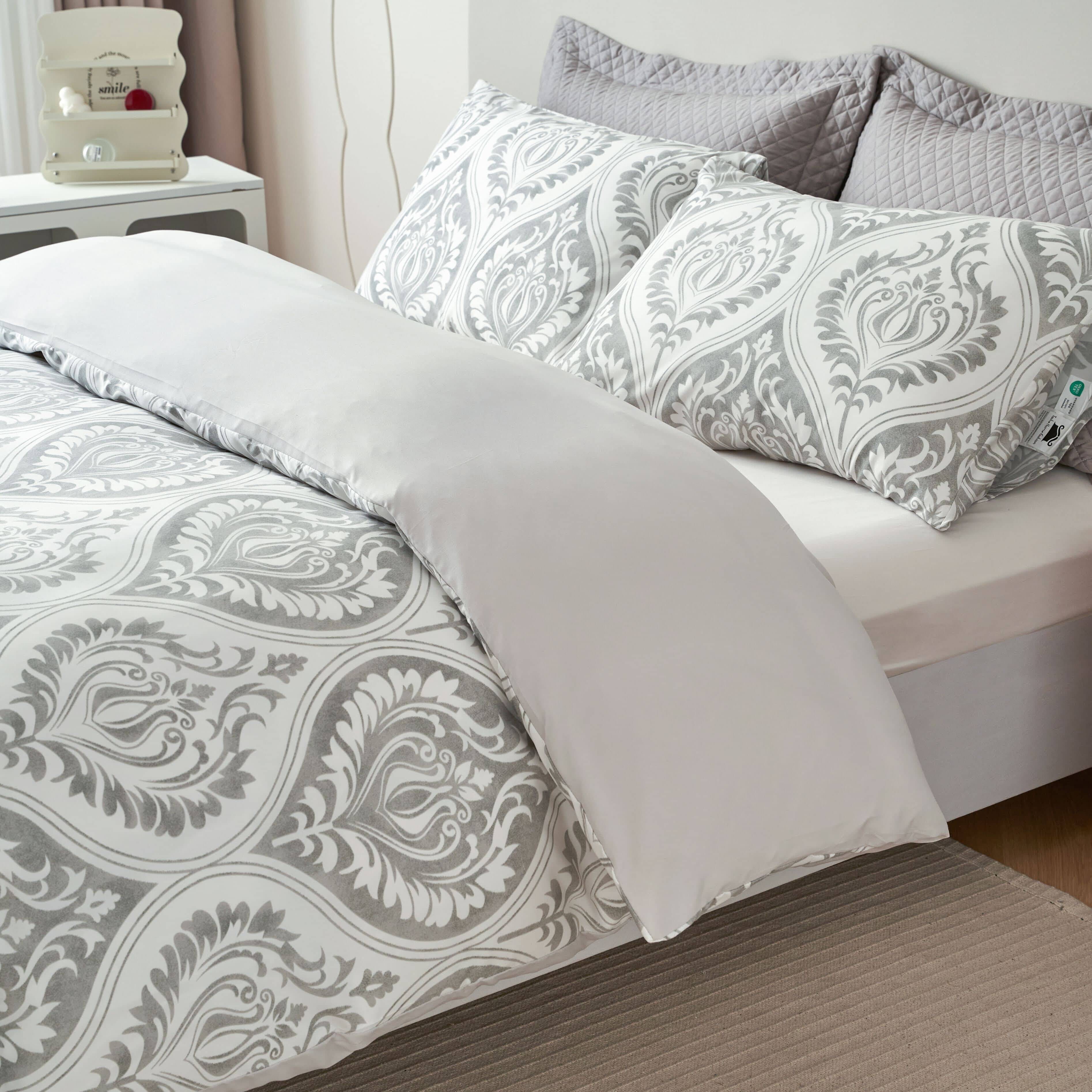 Dreamy Moon Sky Ogee Damask Heather Gray White Duvet Cover Set