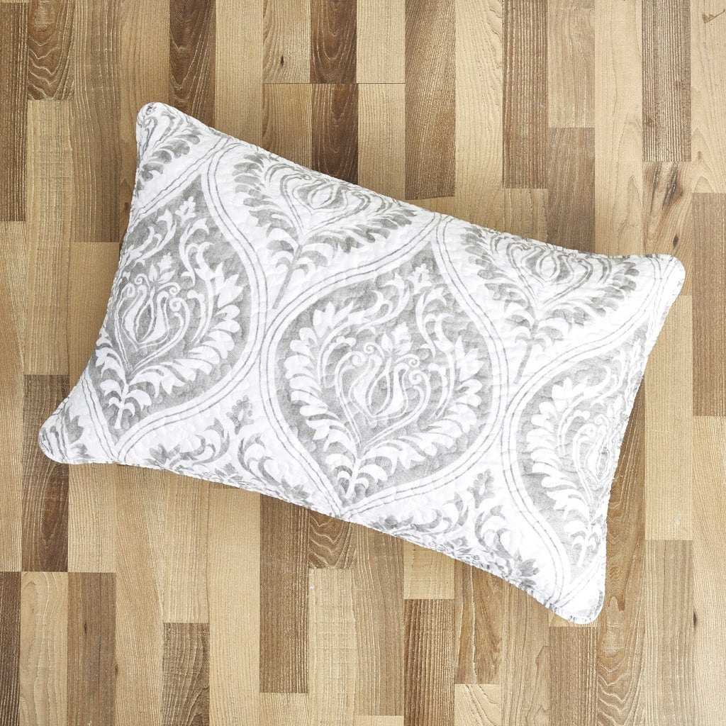Dreamy Moon Sky Ogee Damask Heather Gray White Quilt Set