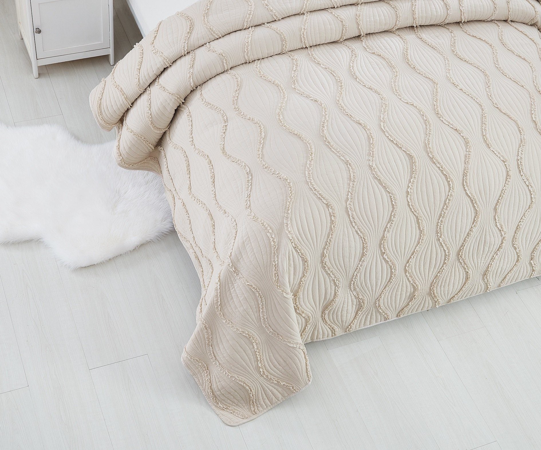 Soft Charming French Country Ruffles Quilted Cotton Bedspread Set - Ivory Cream Tan