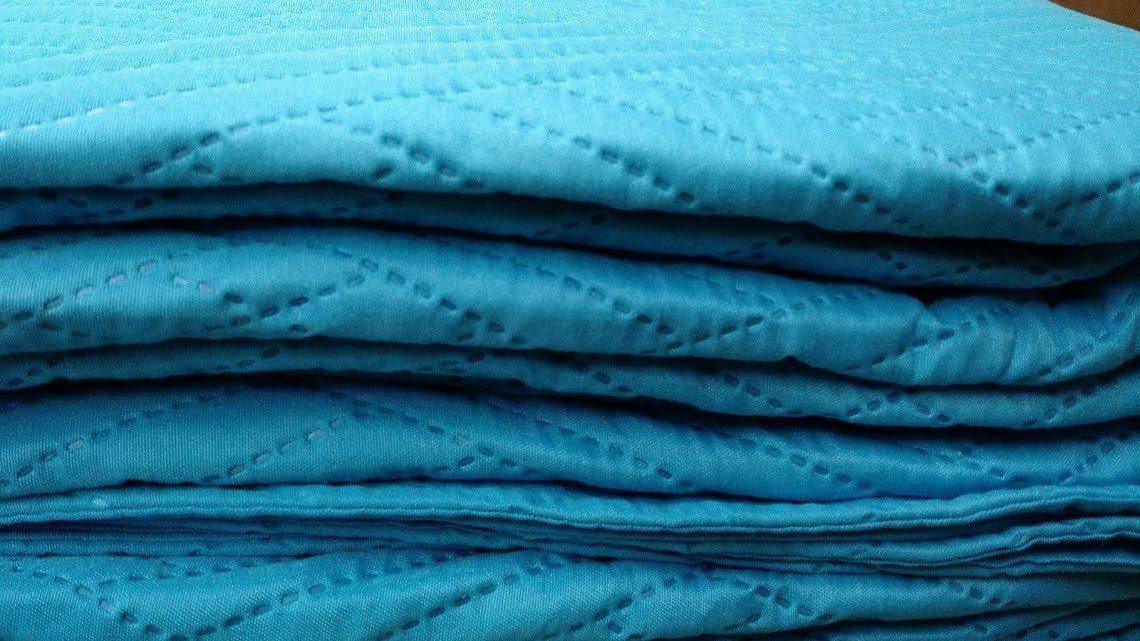 Gentle Wave Turquoise Teal Blue Lagoon Lightweight Quilted Bedspread Set