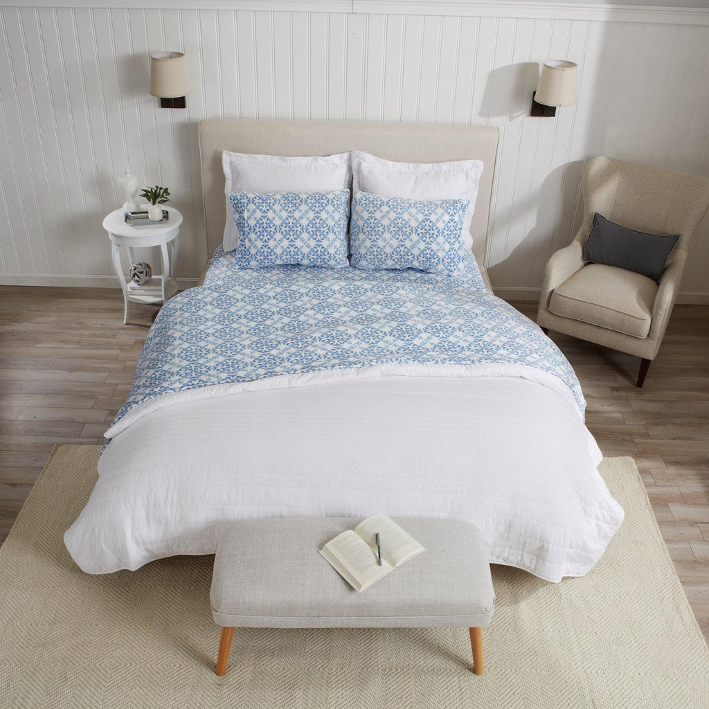 4-Piece Printed Plush Sheet - Velvet Luxe -  Coastal Holiday & Christmas Themed Bedding