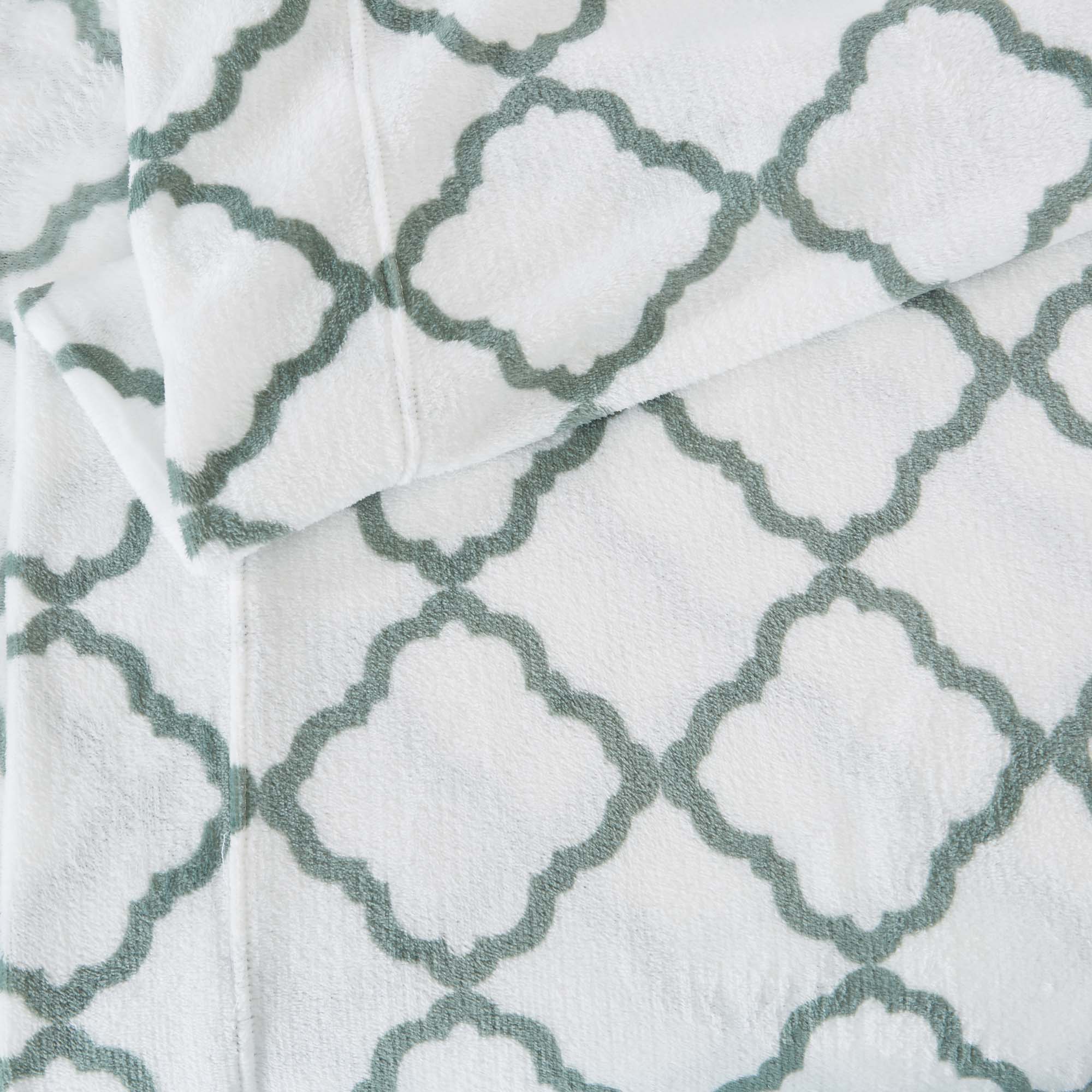 4-Piece Printed Plush Sheet - Velvet Luxe -  Coastal Holiday & Christmas Themed Bedding