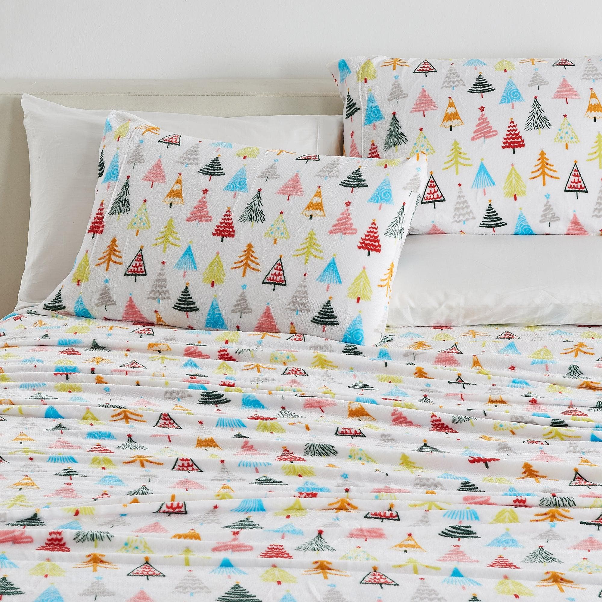 Velvet Luxe Printed Plush Sheet - Winter & Christmas Themed Bedding
