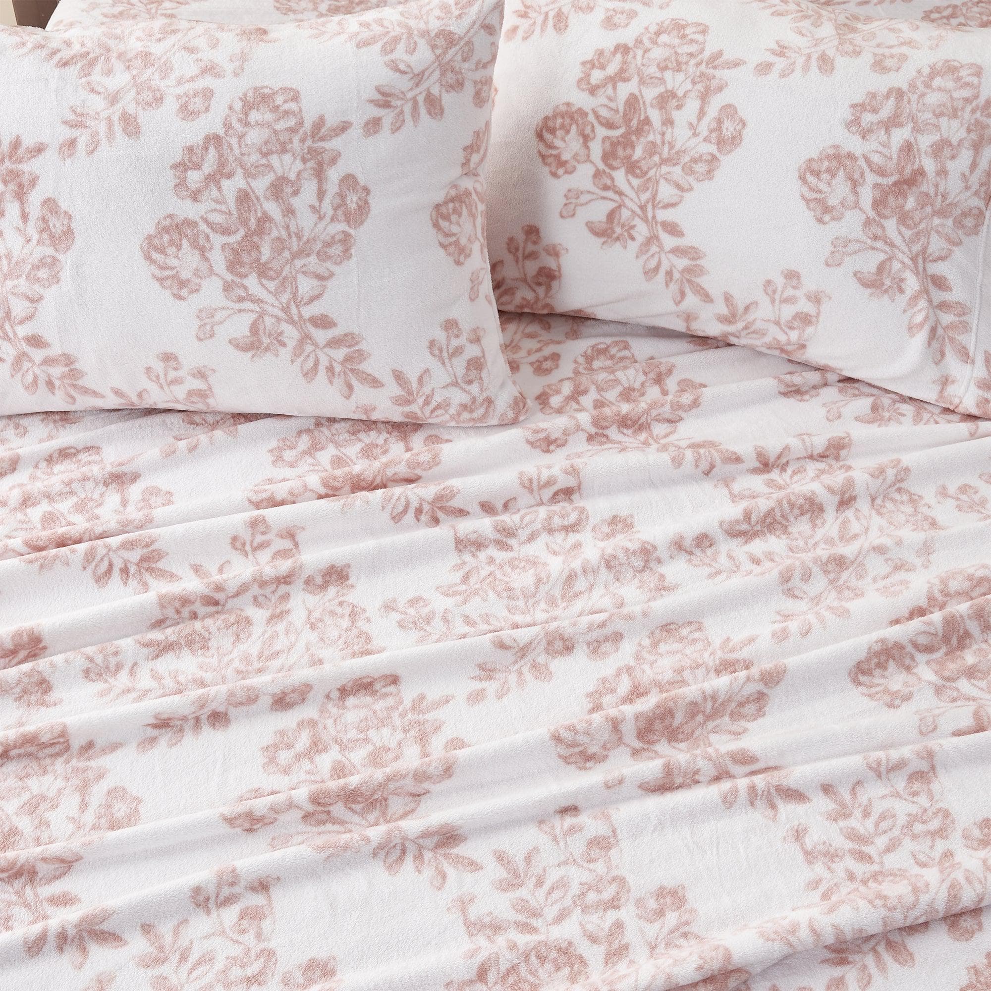 Velvet Luxe Printed Plush Sheet - Winter & Christmas Themed Bedding